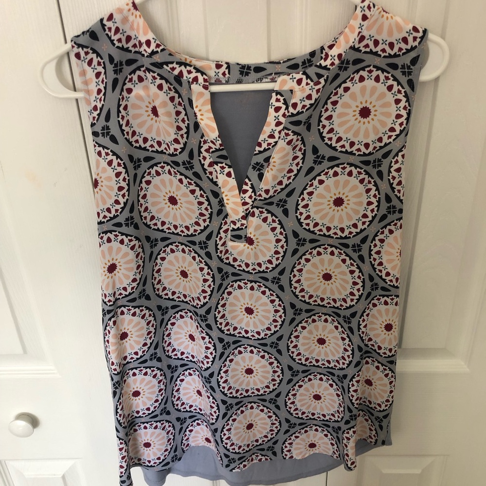 Sleeveless Pattern Blouse